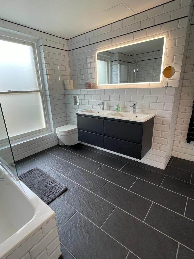 Luxury Apartment In Belsize Park 伦敦 外观 照片